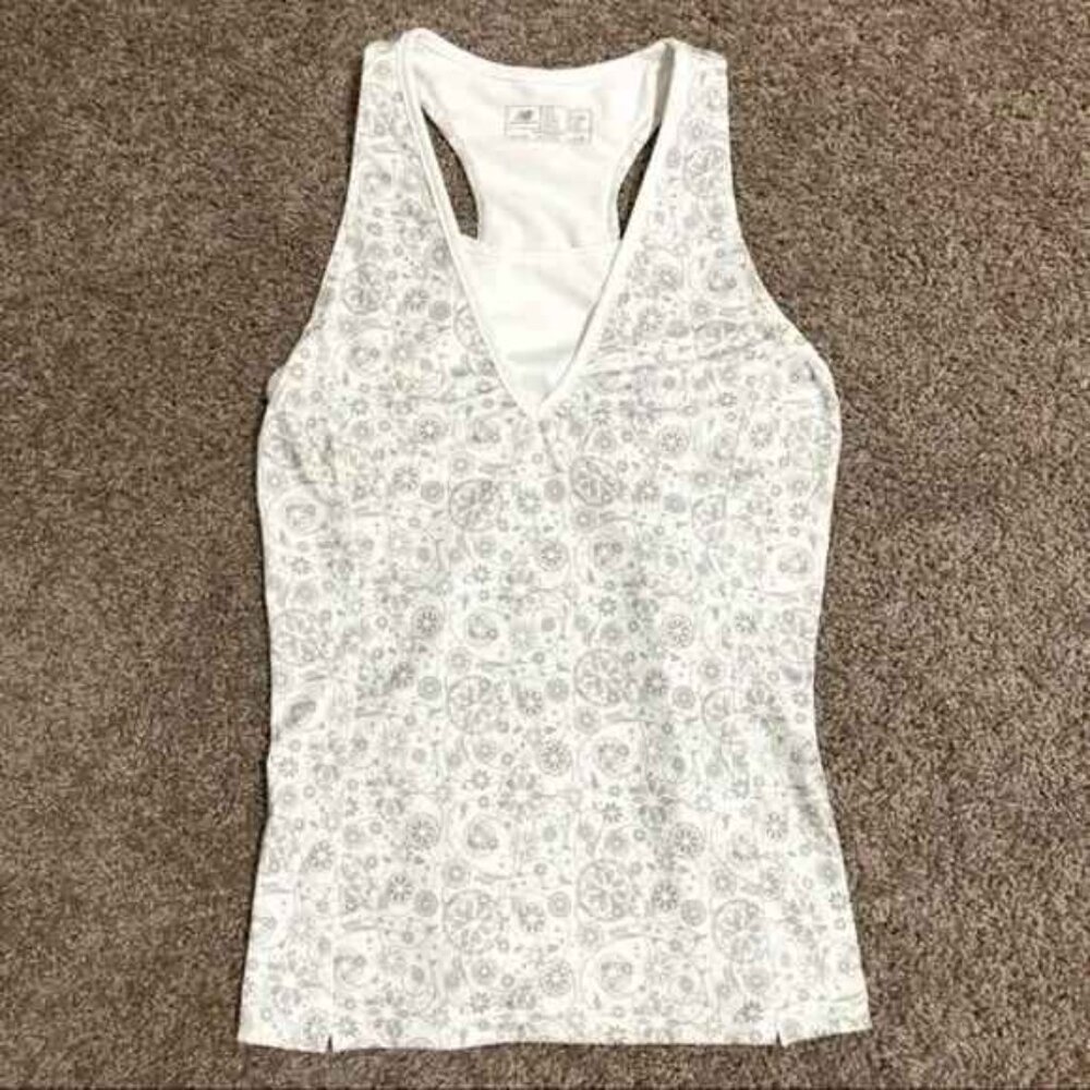 NEW BALANCE ATHLETIC TANK - women Medium